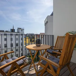  Appartamento Bright Stylish With A Balcony In A Location Austria