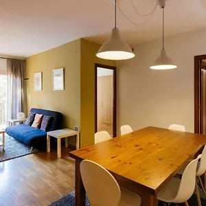 Apartamento Comfortable 4 2bath W Balcony, Barcelona